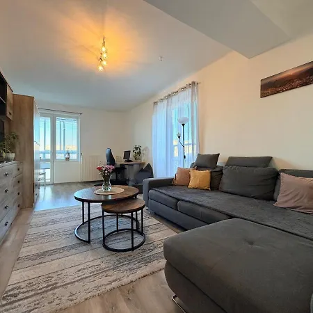 Διαμέρισμα Two-bedroom In The Center
